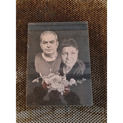 Fénykép és portrégravírozás kőbe